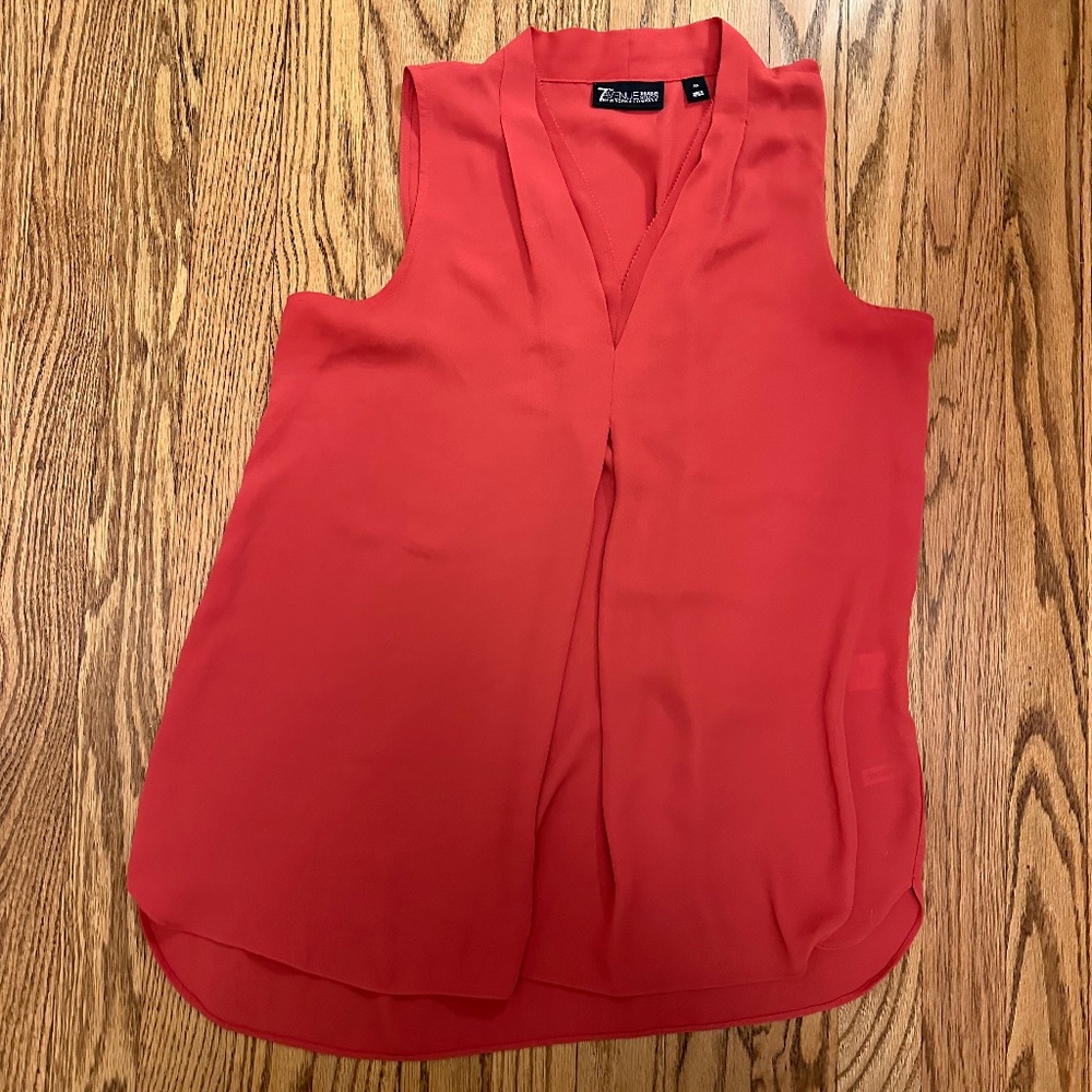 Sleeveless blouse